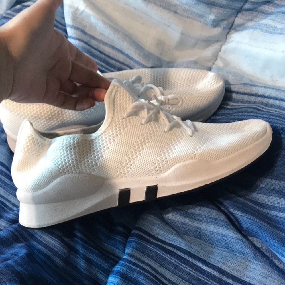 2 pairs of tennis shoes, size 8